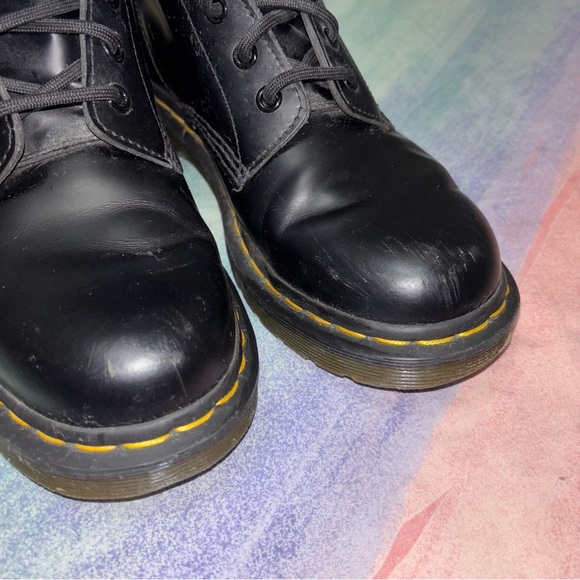 Dr Martens Boots 11821 Women’s size 7 Combat Lace Up Smooth Leather Original - Picture 8 of 8